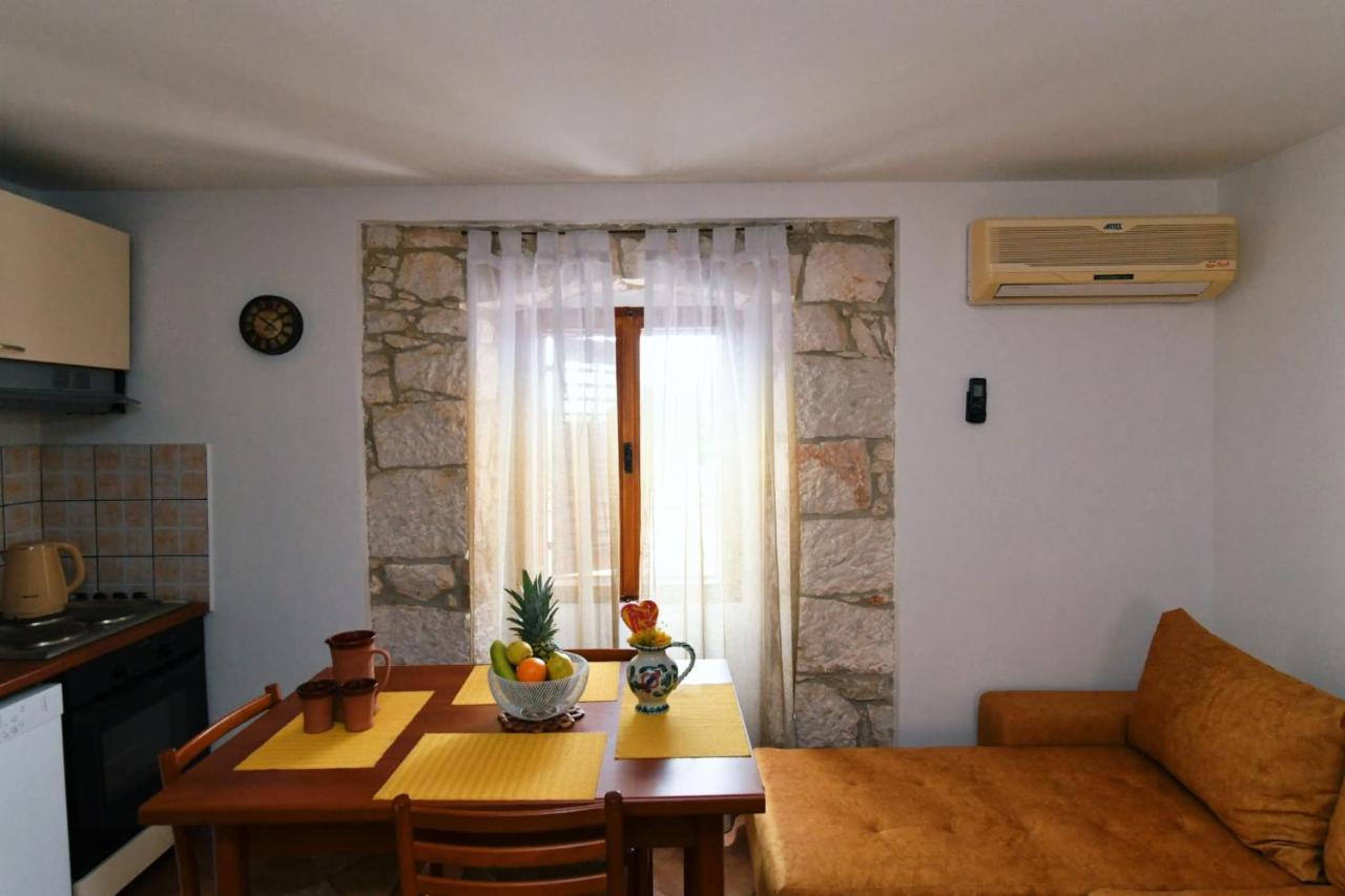 Freya'S Apartments Medulin Extérieur photo